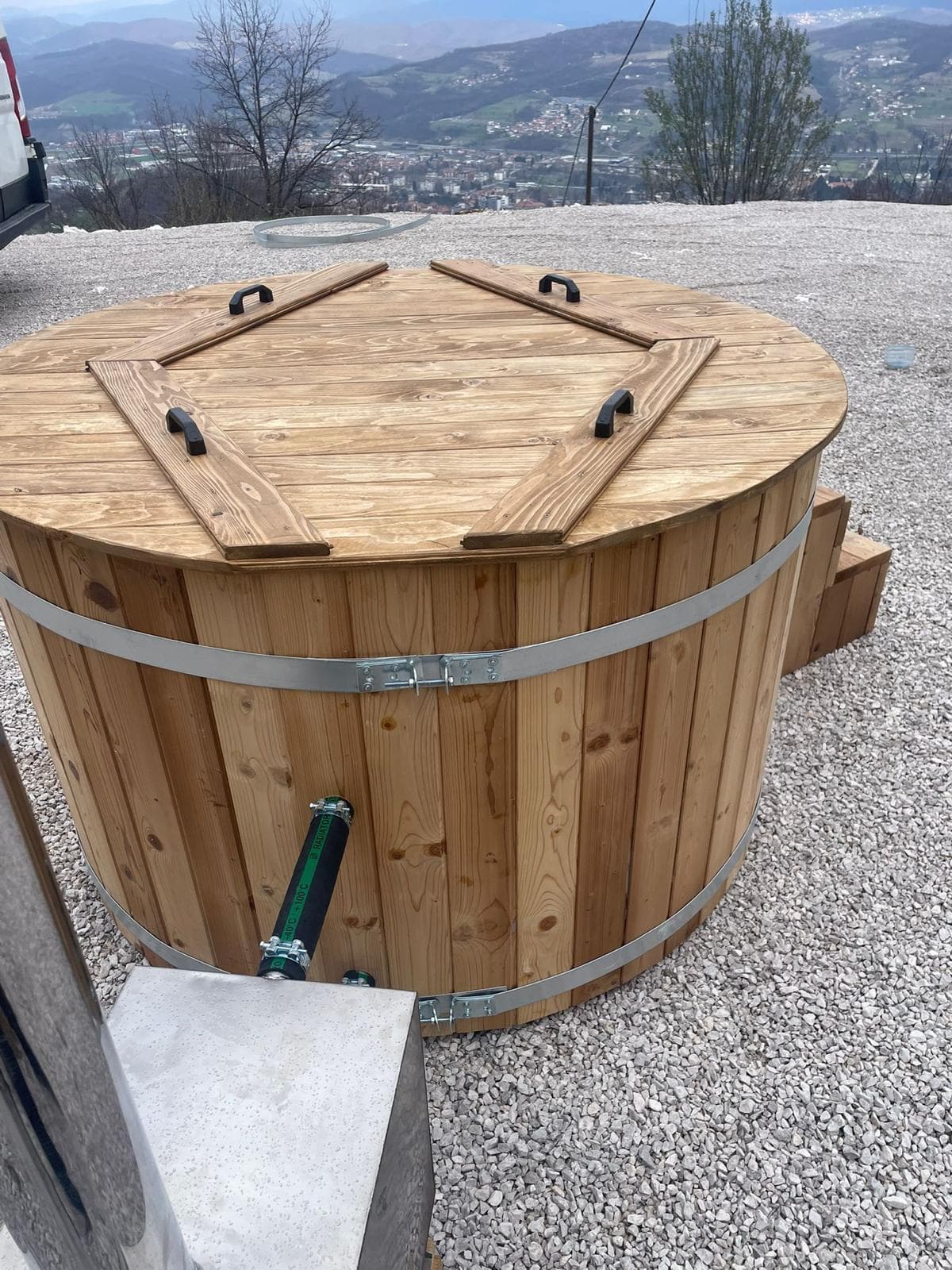 AURATHERM hot tub od termički obrađene smreke